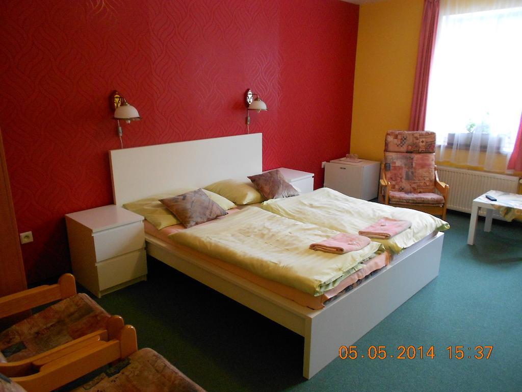 Penzion Mestansky Dum Svoboda nad Úpou Chambre photo